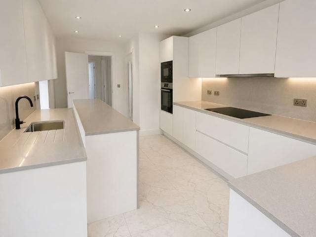 House for rent in London Borough of Hounslow, Greater London