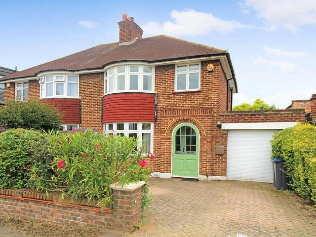 House for rent in Berrylands