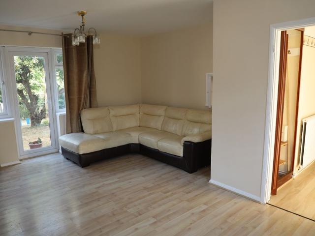 House for rent in Newtown, Reading