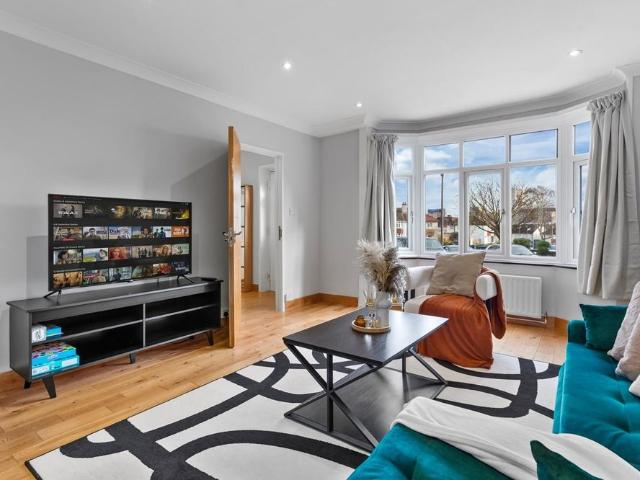 House for rent in Hendon, Greater London