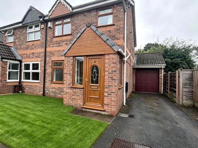 House for rent in Ashton-under-Lyne, Tameside