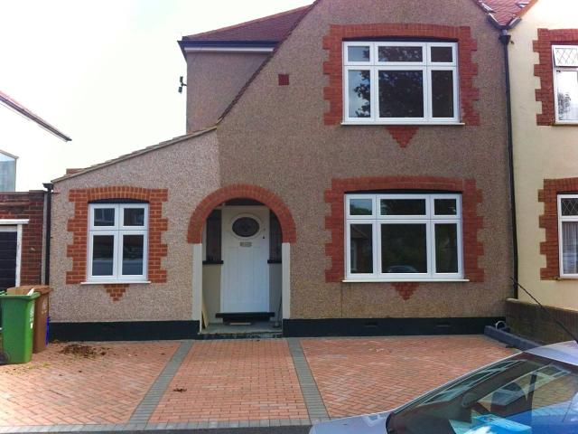 House for rent in Roundshaw, Greater London