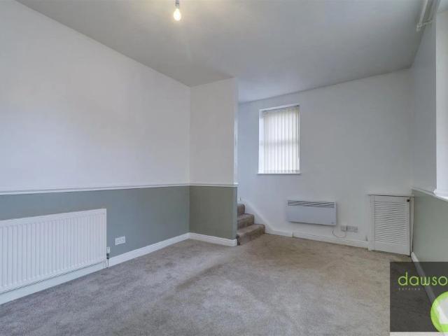 House for rent in Hove Edge, Hipperholme