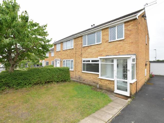 Semi Detached House for rent in Crigglestone, Crigglestone