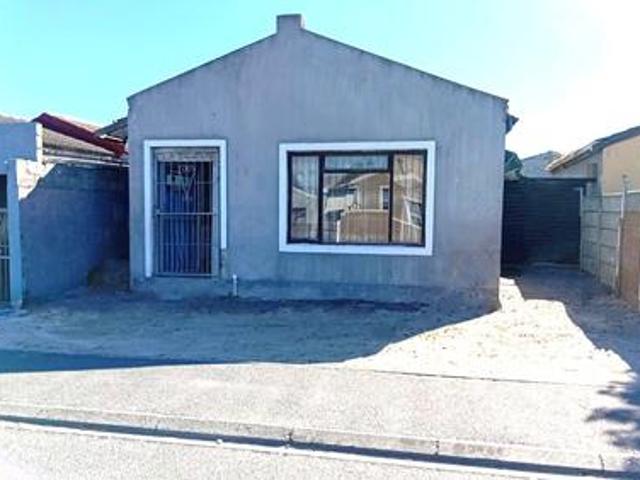 House for sale in Cape Town, Western Cape