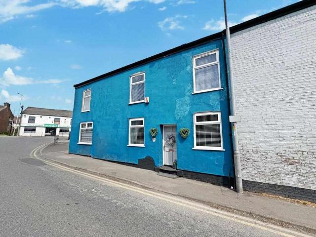 Cottage for sale in Westhoughton