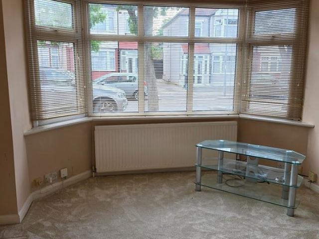 House for rent in Gants Hill, Greater London