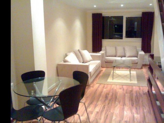 House for rent in Poplar Grove, Greater London