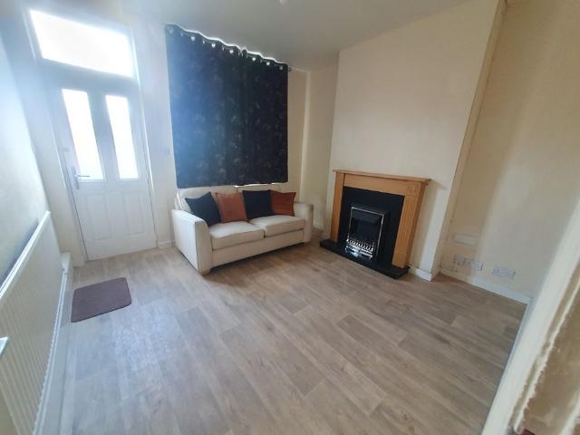 House for rent in Lenton Abbey, Haddon