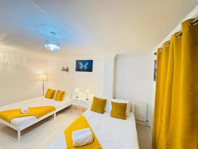 House for rent in Mile End, Greater London