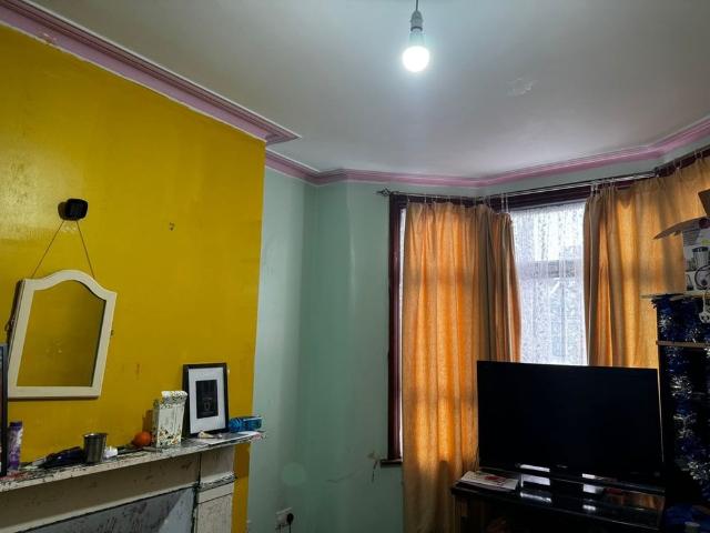 House for rent in Plashet, Greater London