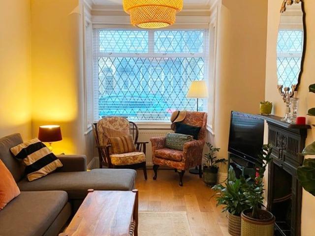 House for rent in Plashet, Greater London