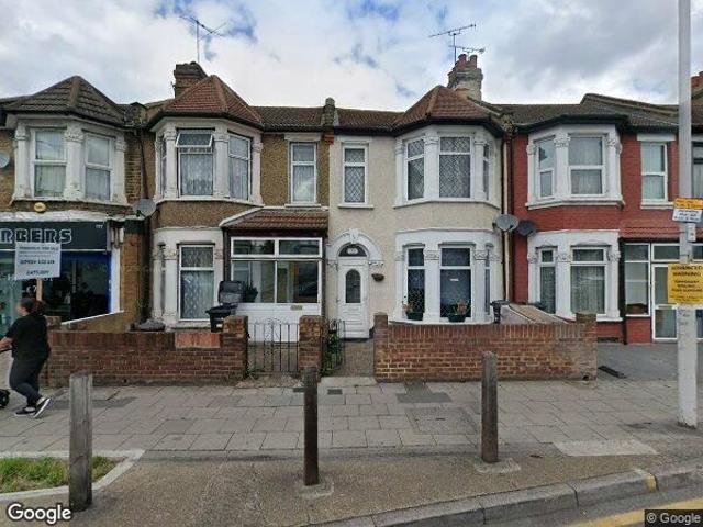 House for rent in London Borough of Redbridge, Greater London