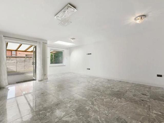 House for rent in Mill Hill, Isle Of Man