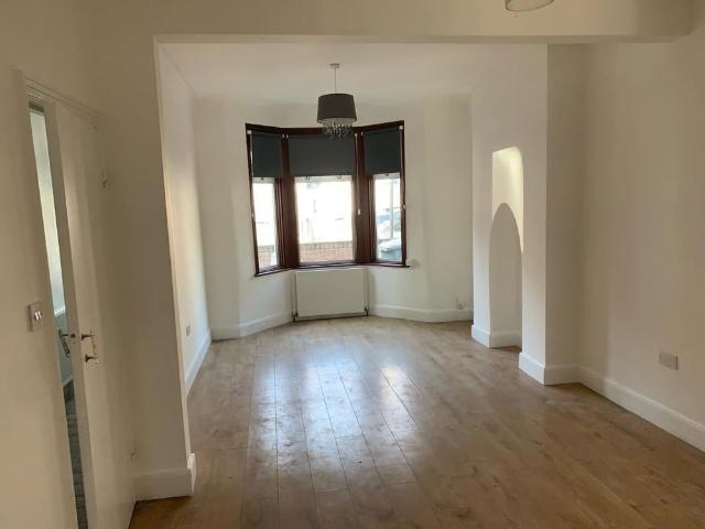 House for rent in Plashet, Greater London