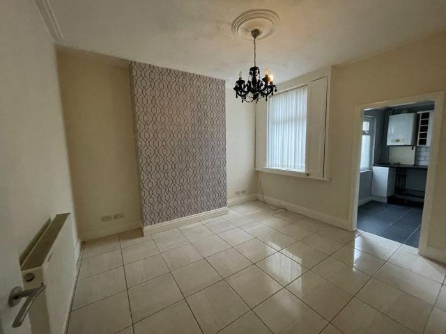House for rent in St George's Quarter / Cultural Quarter, Calderstones