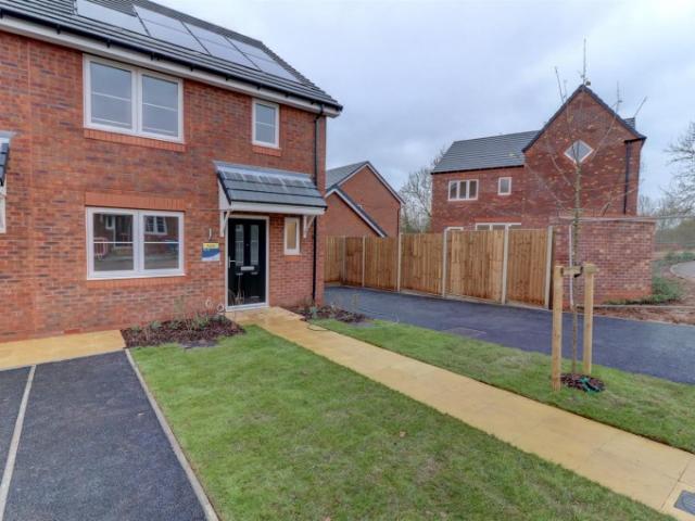 House for rent in Park Hill, Green Close