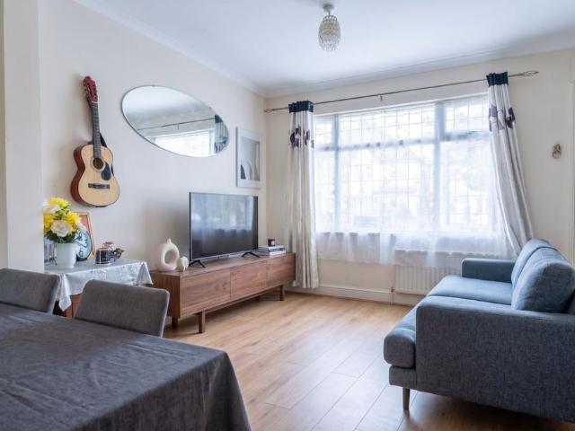 House for rent in London Borough of Hounslow, Greater London