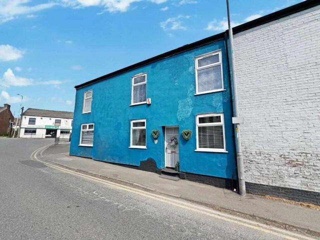 Cottage for sale in Westhoughton