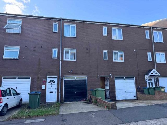 Townhouse for sale in London, Isle Of Man