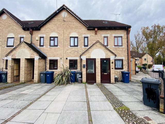 House for rent in Colindale, Greater London