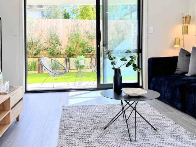 Townhouse for rent in Wairau Valley