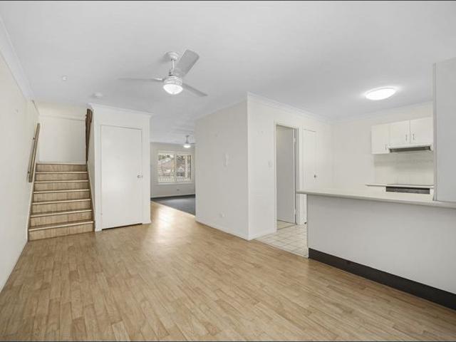 Townhouse for rent in Methul, Queensland
