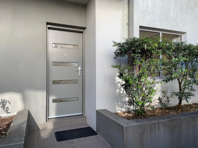 Townhouse for rent in Sydney, New South Wales