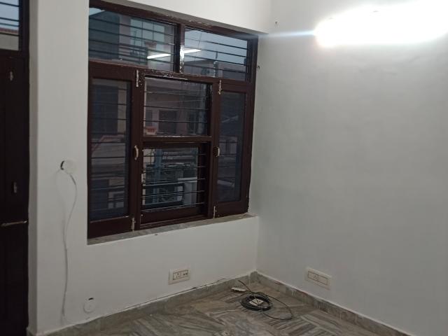 House for sale in Hariana