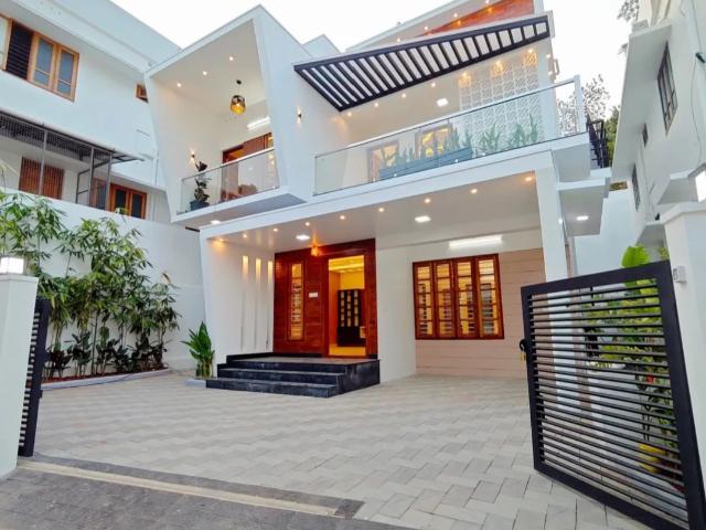 Villa for sale in Palakkad, Kerala