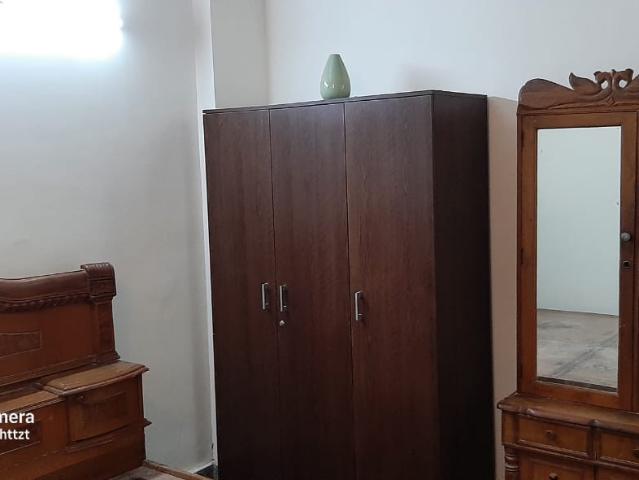 Property for rent in Deri