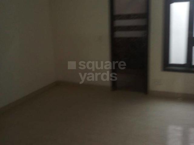 Property for rent in Deri