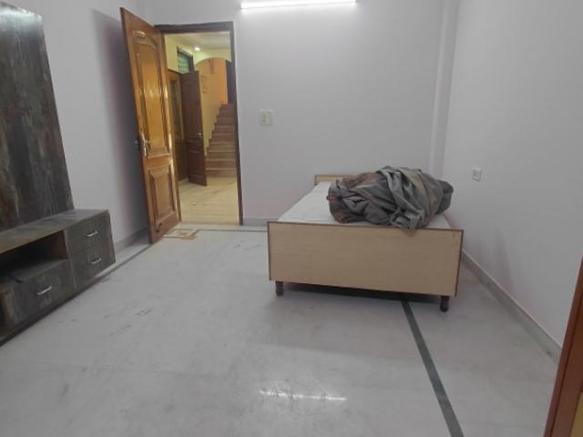 Property for rent in Deri