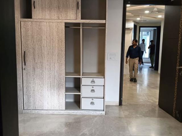 Flat for rent in Deri