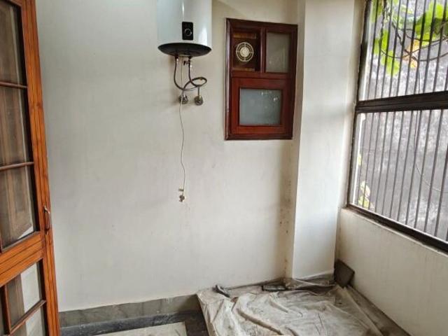 Flat for rent in Deri