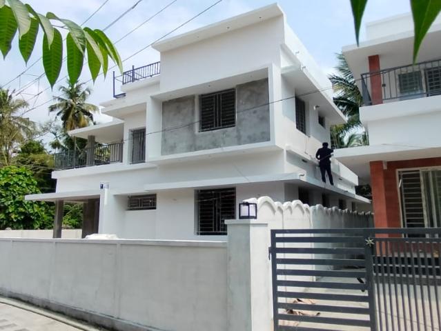 House for sale in Thrissur