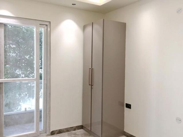 Flat for rent in Deri