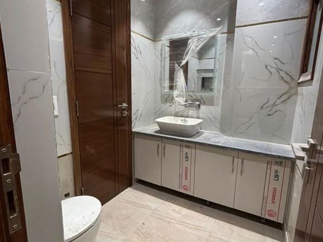 Flat for rent in Deri