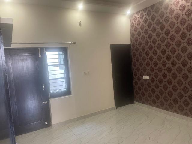 House for sale in Hariana