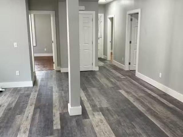 Condo for rent in Springfield