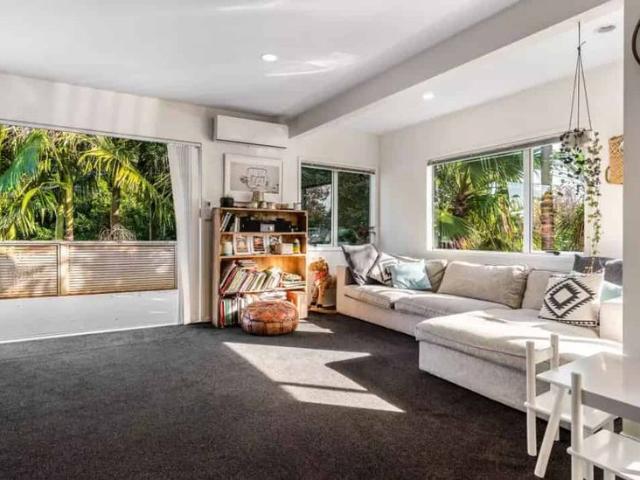 House for rent in Whangaparaoa, Oroua County