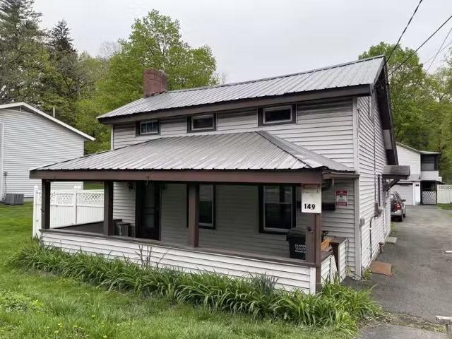 House for rent in Kingston