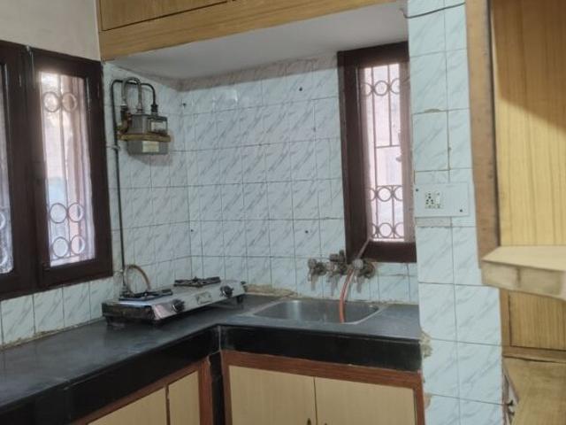 Flat for rent in Deri
