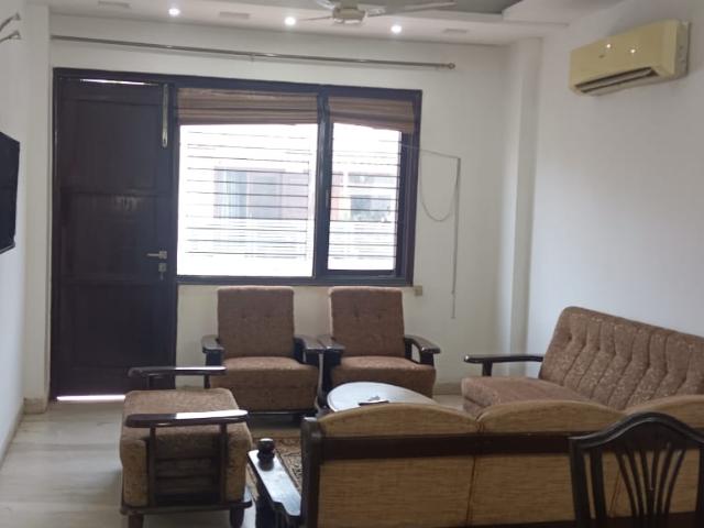 Flat for rent in Deri