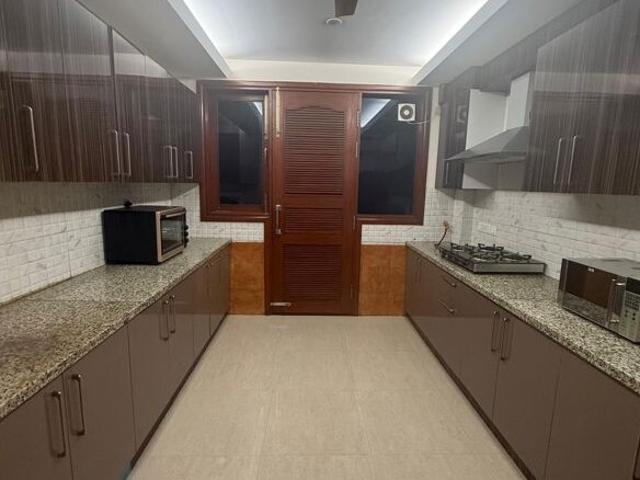 Property for rent in Deri