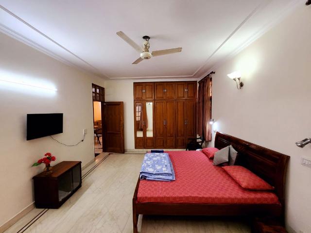 Property for rent in Deri