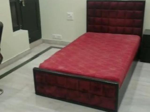 Property for rent in Deri