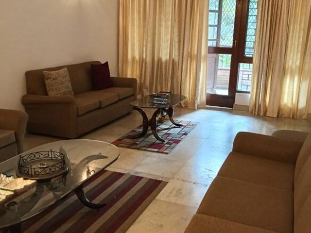 Property for rent in Deri