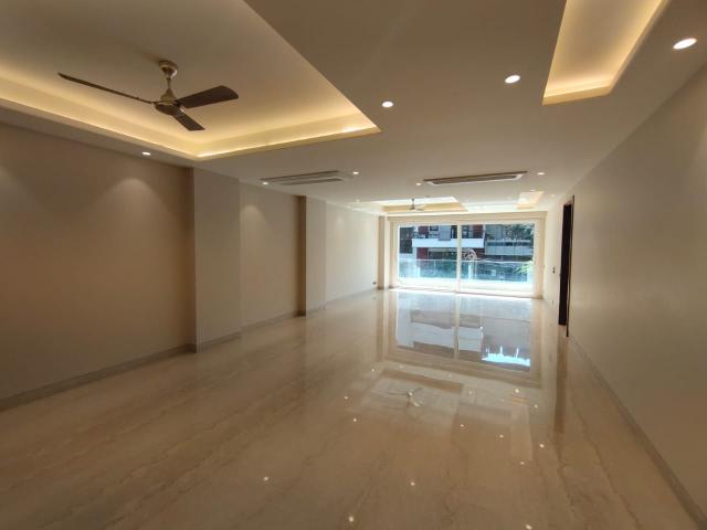 Property for rent in Deri