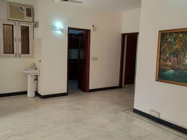 Flat for rent in Deri